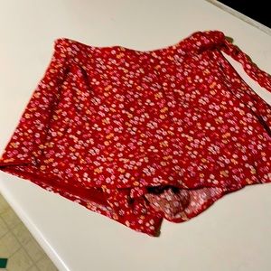 Altar’d State medium women’s linen shorts with wrap front NWOT